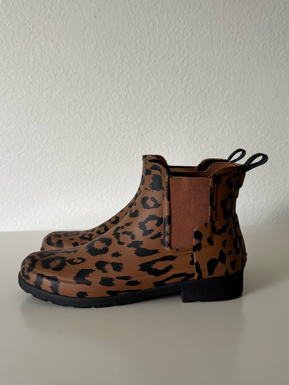 Hunter Leopard-Print Chelsea Ankle Boots - Brown/Black, 8 - Picture 4 of 7